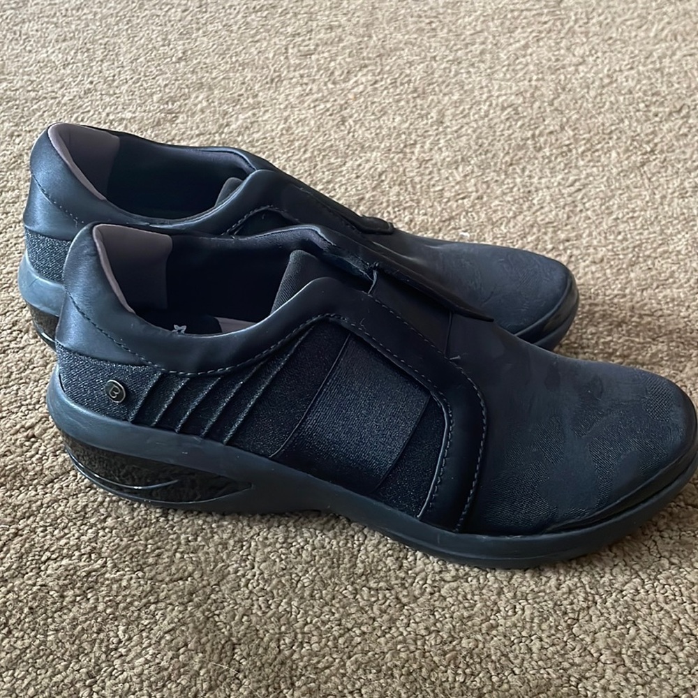 BZees Black Slipon Sneakers, Size 8.5